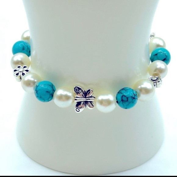 Handmade Turquoise & Pearl Bunny Bracelet! - Picture 5 of 9